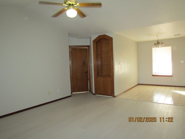 4114 SW Rolling Hills Dr in Lawton, OK - Building Photo - Building Photo