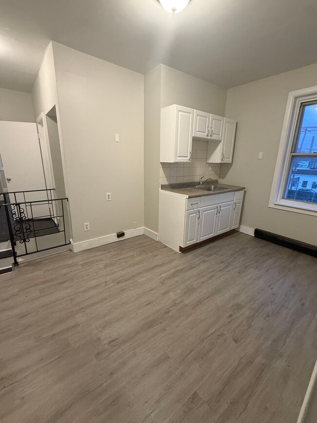 2363 Orthodox St, Unit 2FL in Philadelphia, PA - Building Photo - Building Photo