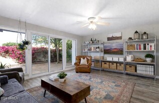 1030 E Bethany Home Rd in Phoenix, AZ - Building Photo