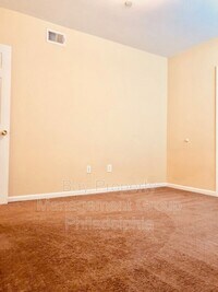 2324 N Park Ave photo'