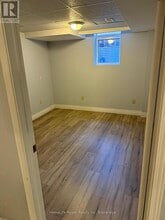 3702 Densbury Dr in Mississauga, ON - Building Photo - Building Photo