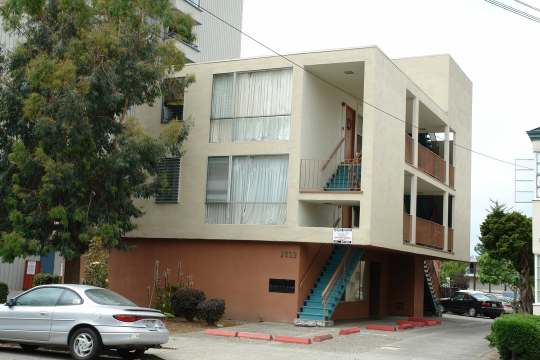 2532 Dana St in Berkeley, CA - Building Photo