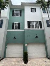 308 W Mallory Cir in Delray Beach, FL - Building Photo - Building Photo