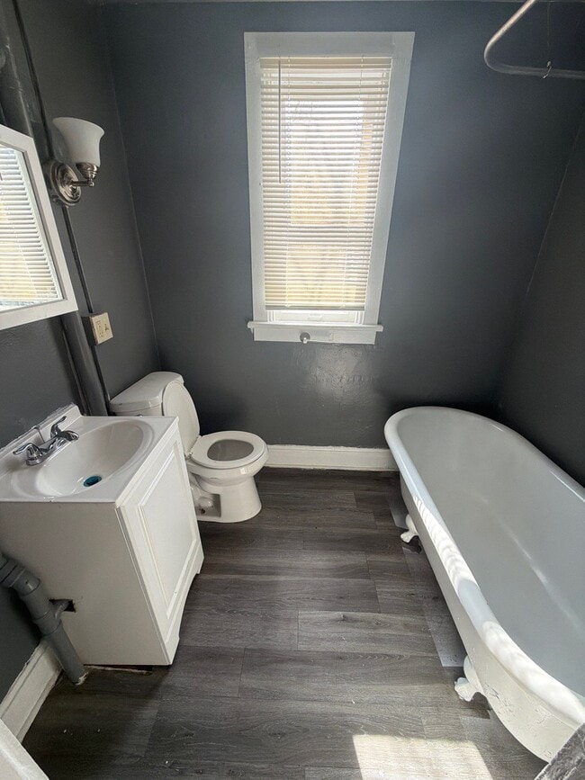 644 Thomas Ave W in St. Paul, MN - Building Photo - Building Photo