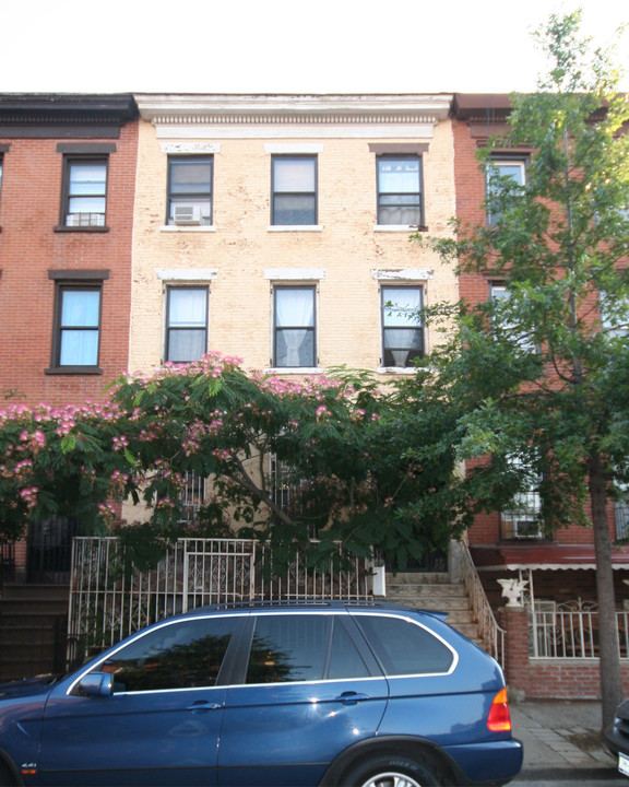 95 S 4th St in Brooklyn, NY - Foto de edificio