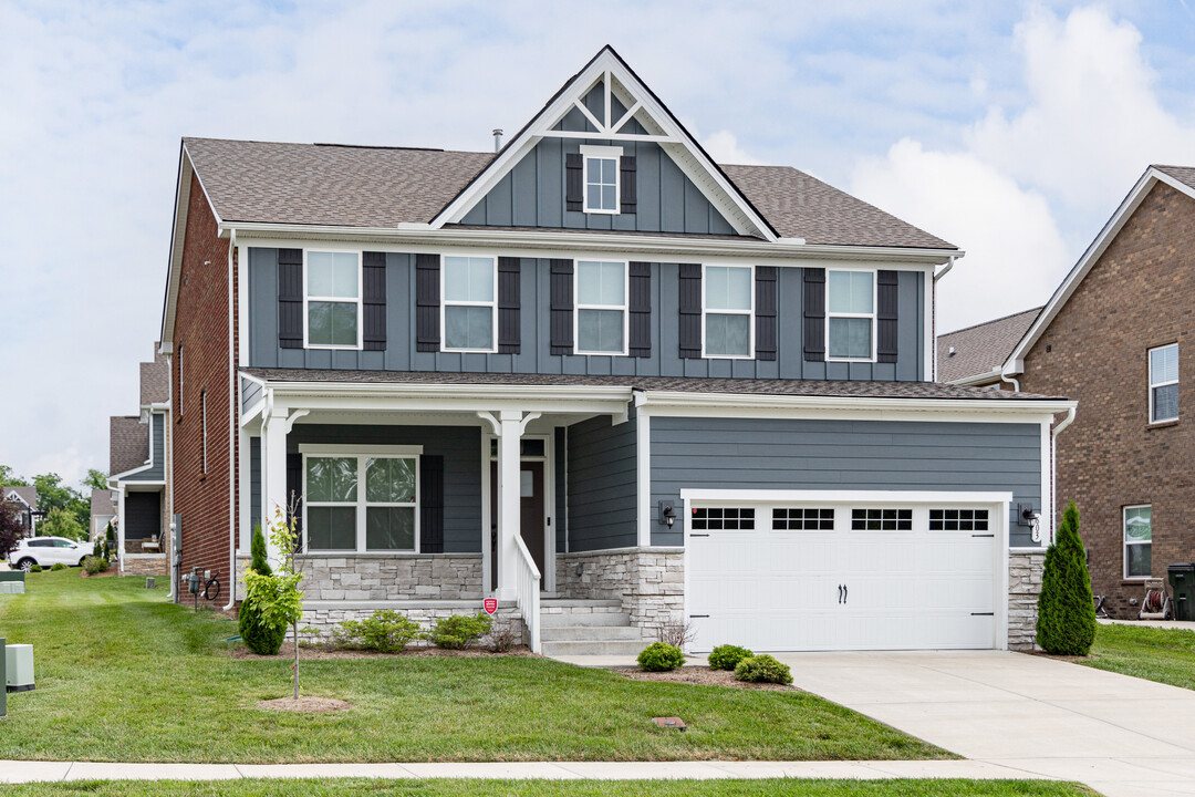 Meadow Glen at Fairway Farms in Gallatin, TN - Building Photo