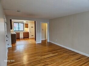 16 Ashland St in Worcester, MA - Building Photo - Building Photo
