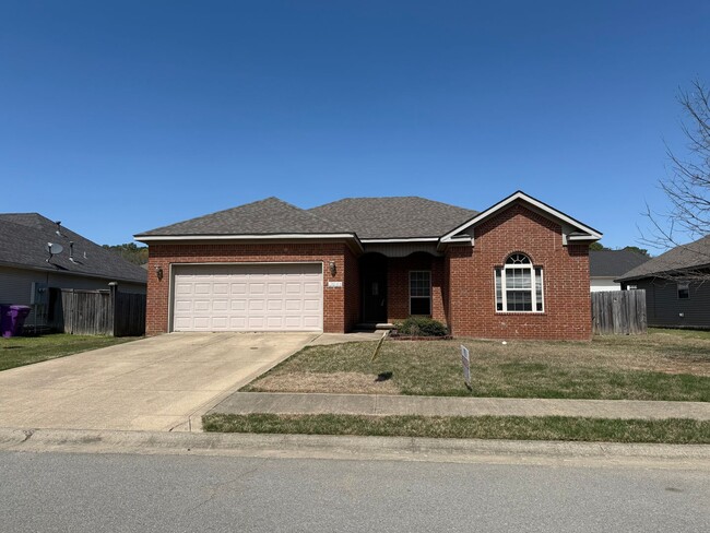 property at 1645 White Oak Cir