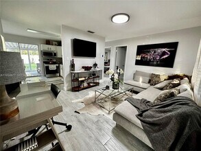 397 NW 48th Ct in Fort Lauderdale, FL - Building Photo - Building Photo