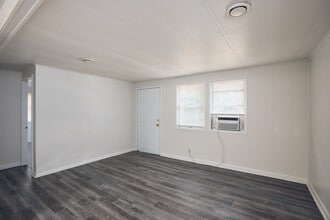 2553-2555 Lloyd Rd in Decatur, GA - Building Photo - Building Photo