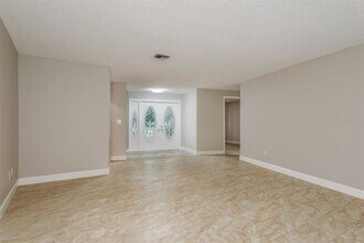 1690 Curlew Rd in Dunedin, FL - Building Photo - Building Photo