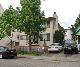 1742 NW 56th St in Seattle, WA - Building Photo - Building Photo