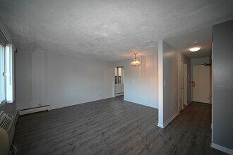 142 Asbury Ave in Evanston, IL - Building Photo - Building Photo