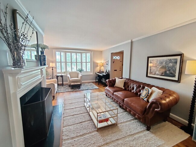 1707 Belle Haven Rd in Alexandria, VA - Building Photo - Building Photo
