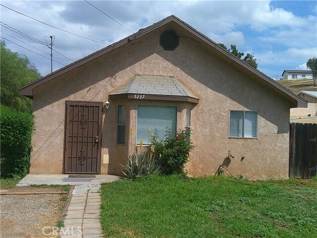 property at 5237 Bushnell Ave