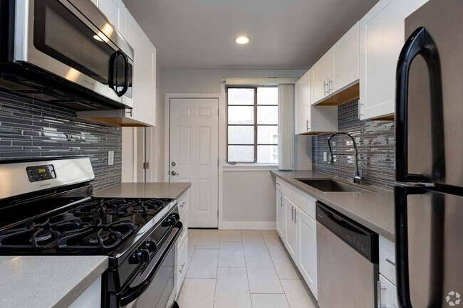 970 N. Serrano Ave.