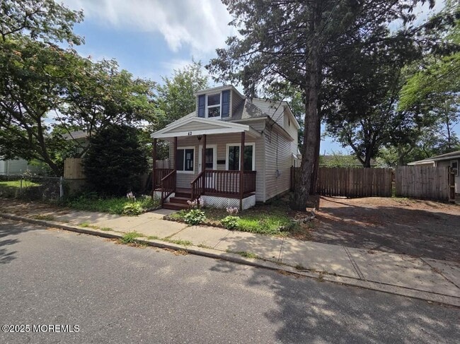 property at 42 Linton Pl