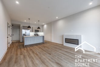 3207 N Narragansett Ave in Chicago, IL - Building Photo - Building Photo