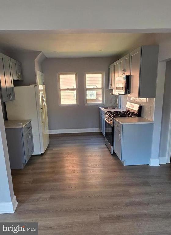 property at 1301 Newton Ave