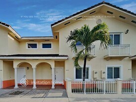 7477 NW 180th St, Unit 402 in Hialeah, FL - Building Photo