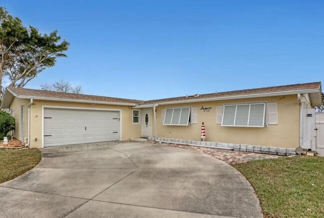 property at 1560 Salmon St