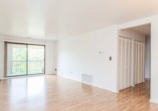 709 79th St in Darien, IL - Building Photo - Building Photo