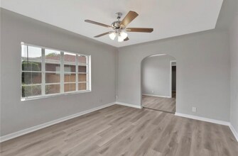 925 17th St S in St. Petersburg, FL - Foto de edificio - Building Photo
