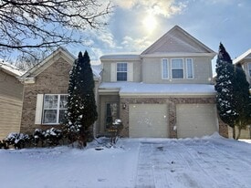 2341 Oaktree Pl in Cincinnati, OH - Building Photo