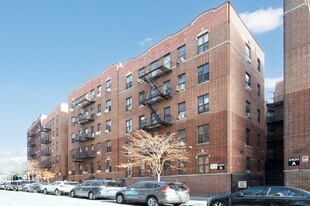 2410 Davidson Ave in Bronx, NY - Building Photo