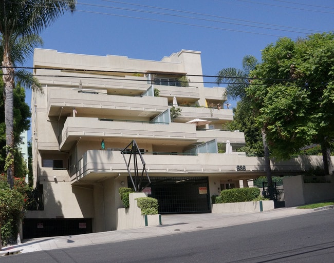 La Elle Apartments