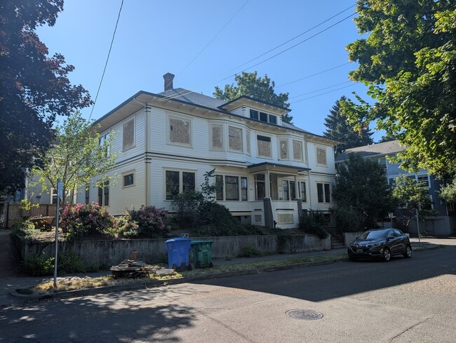 1036 SE 13th Ave, Unit 1030