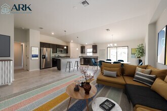 1046 Citrus Ave S in Lehigh Acres, FL - Building Photo - Building Photo