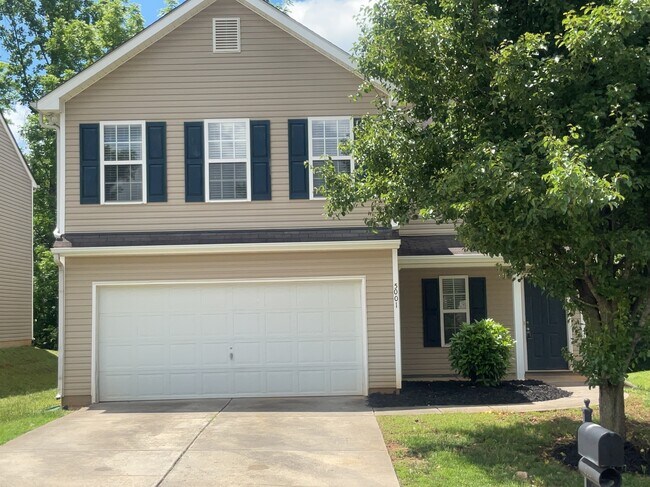 property at 5001 Autumn Oak Dr