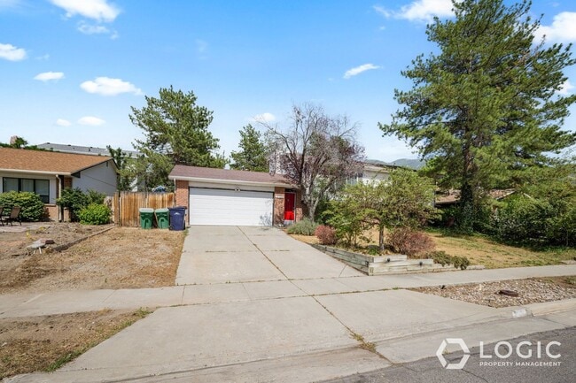 12093 Pineridge Rd