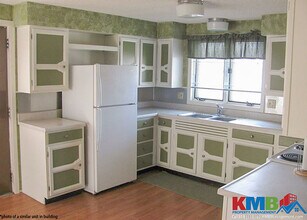 126 N 2nd St in West Branch, IA - Building Photo - Building Photo