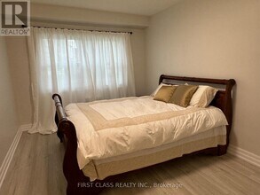 2910 Keele St in Toronto, ON - Building Photo - Building Photo