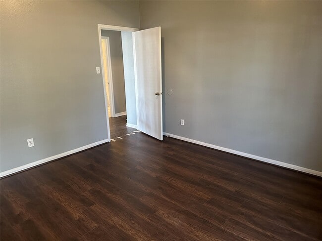 property at 1607 Bonnie Lea Ln