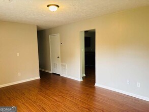 42 Westgate Park Ln in Newnan, GA - Building Photo - Building Photo