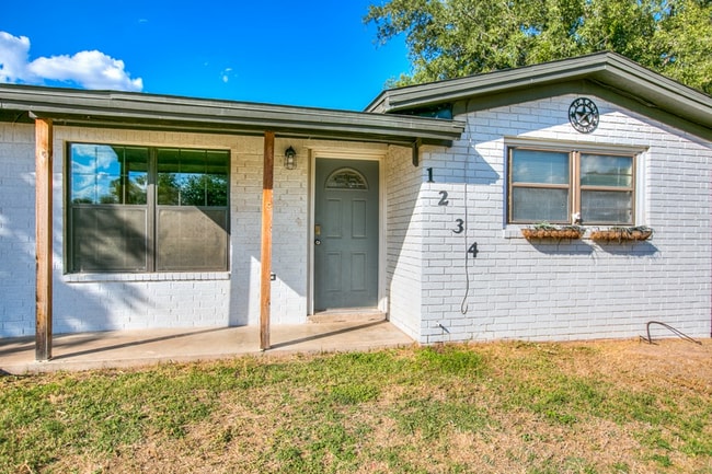 1234 E 24th St in San Angelo, TX - Building Photo - Building Photo