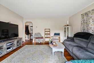 7 Holbrook Rd in Oxford, MA - Building Photo - Building Photo