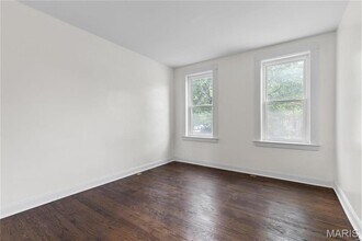 6445 S Kingshighway Blvd in St. Louis, MO - Building Photo - Building Photo