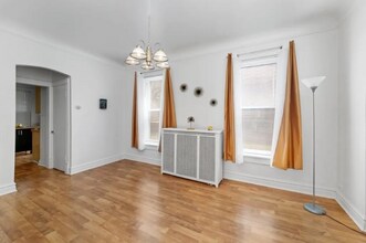 3012 E 80th Pl in Chicago, IL - Building Photo - Building Photo