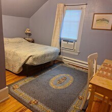 1400 E Chilhowie Ave, Unit 2 in Johnson City, TN - Building Photo - Building Photo