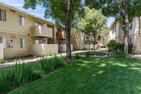 Lacey West in Hanford, CA - Foto de edificio - Building Photo