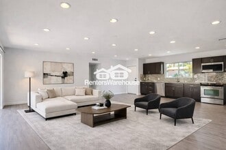 1930 E Missouri Ave in Phoenix, AZ - Foto de edificio - Building Photo