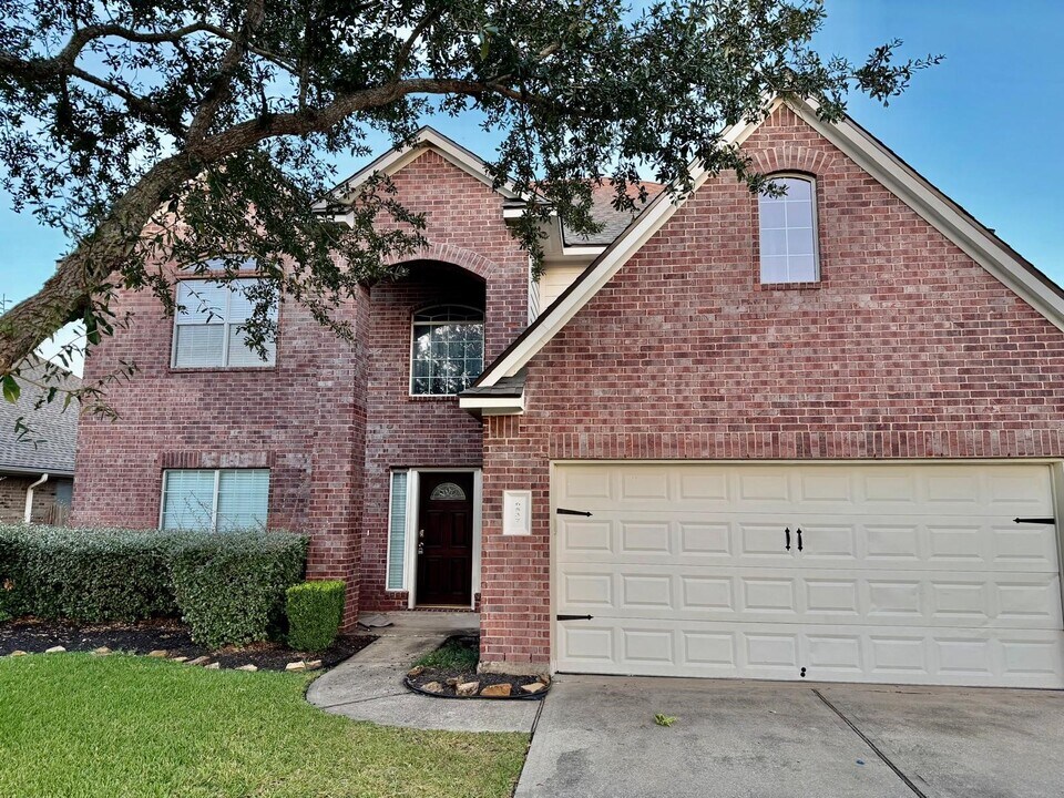 6537 Canyon Mist Ln in Dickinson, TX - Foto de edificio