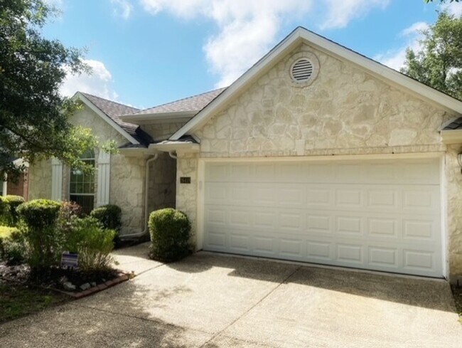 26418 Cuyahoga Cir in San Antonio, TX - Building Photo - Building Photo