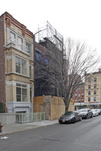 303 W 123rd St in New York, NY - Building Photo - Building Photo