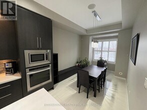 286 Vellwood Common in Oakville, ON - Building Photo - Building Photo