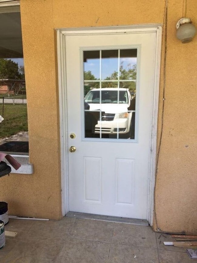 1119 Madison Ave in Daytona Beach, FL - Building Photo - Building Photo